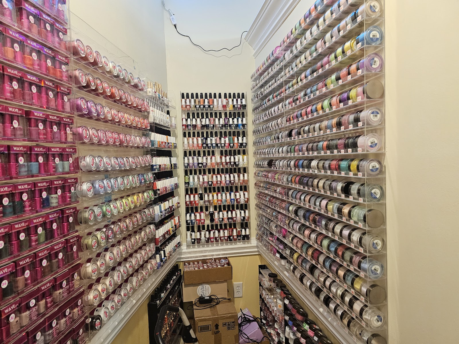 Elegant Nails & Spa Duncan nail photo 3