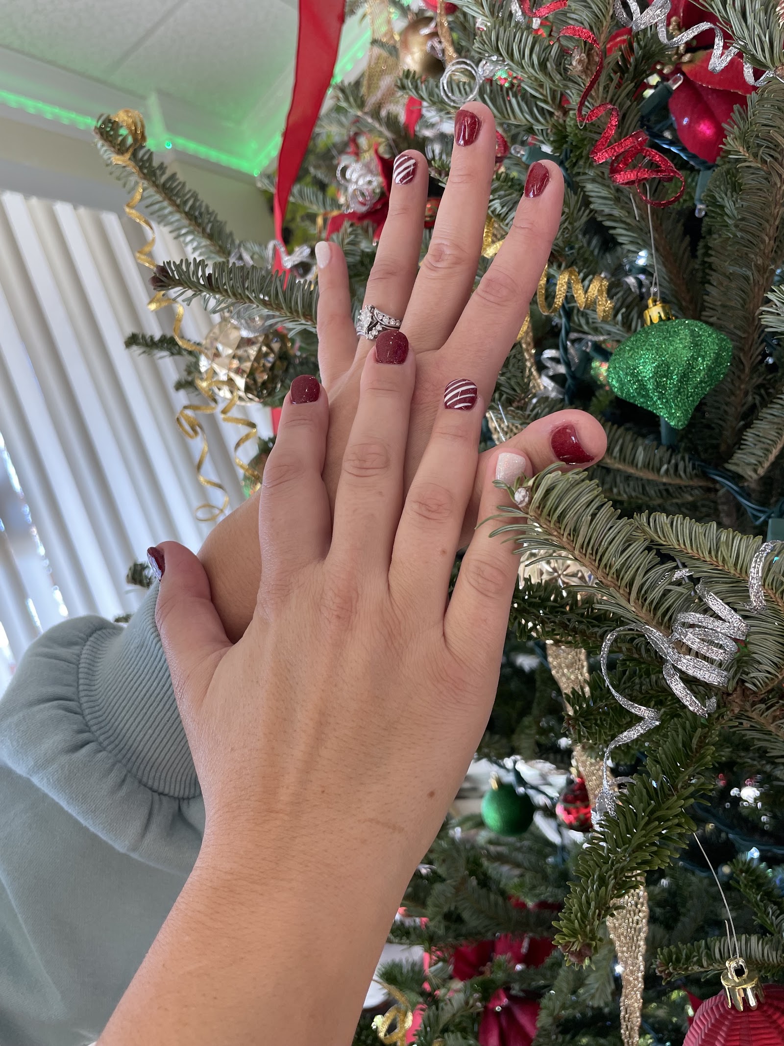 Elegant Nails & Spa Duncan nail photo 5